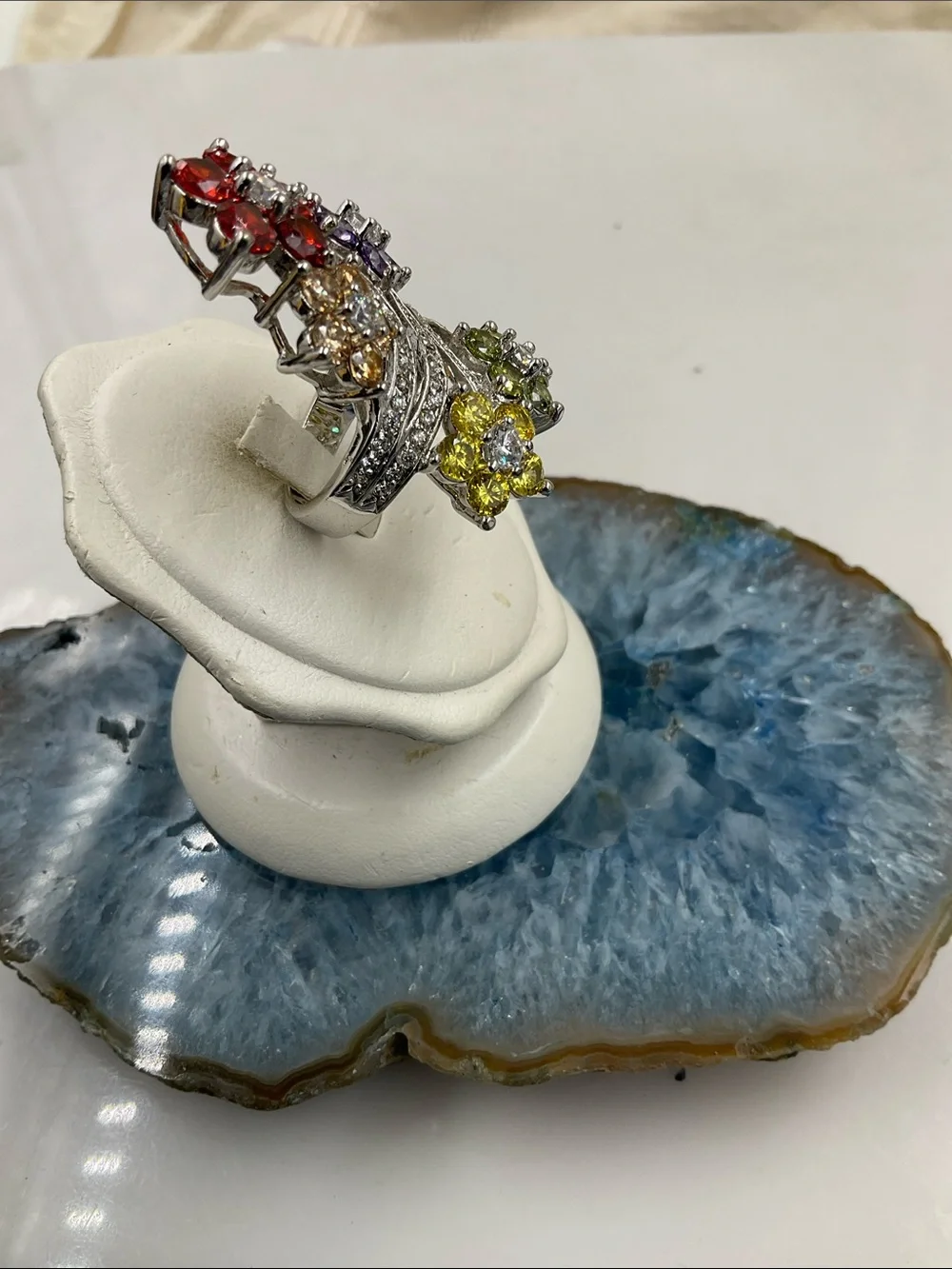 Multicolor Floral Crystal Ring - Vibrant Flower Cluster Design Size 7 1/2